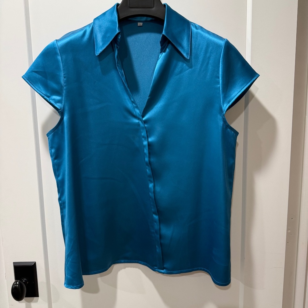 Poly silk pull over top in royal blue, size L